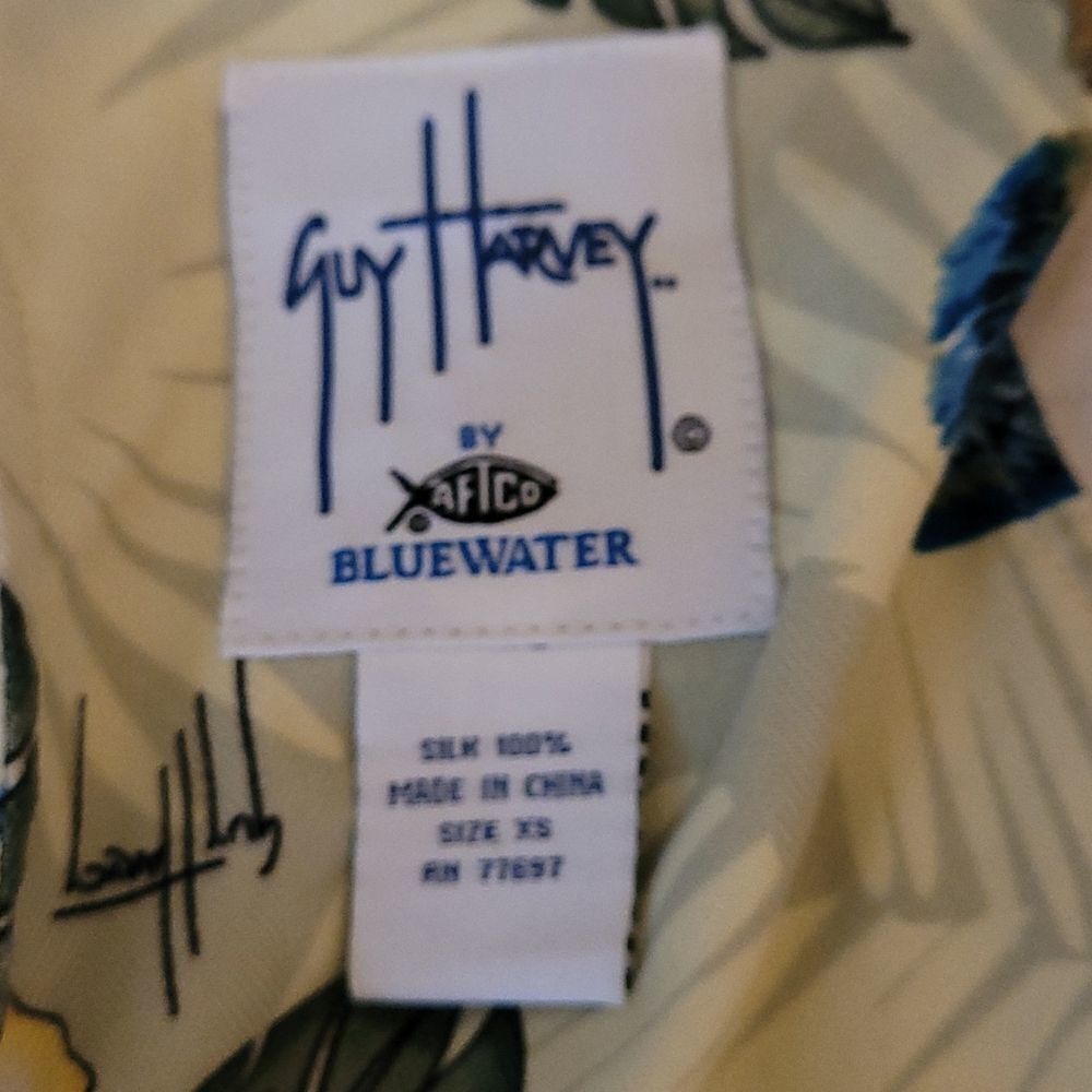 Guy Harvey Silk Collectors edition - Picture 11 of 14